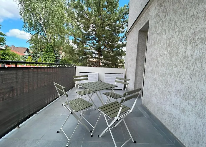 Fantastays - Pine Апартаменты Вроцлав